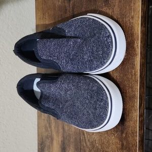 Boys Old Navy slip-on shoes size 4